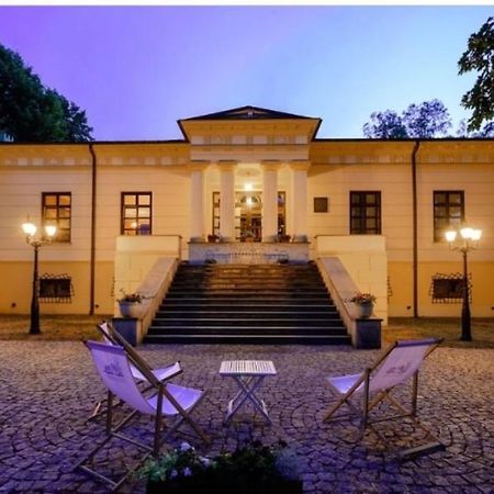 Palac W Malkowie Warta Buitenkant foto